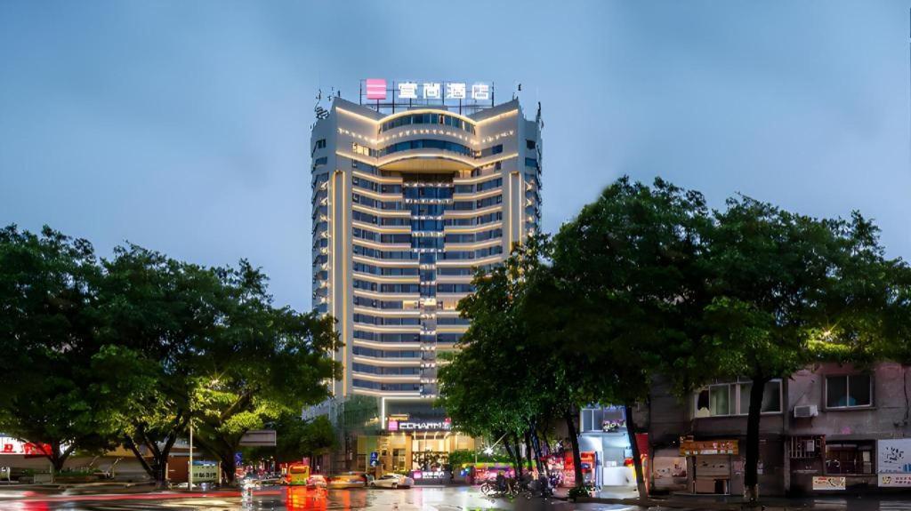Echarm Hotel Wuzhou Wangcheng Plaza Longmumiao Sanzongfu エクステリア 写真