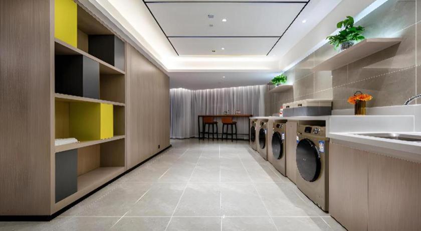 Echarm Hotel Wuzhou Wangcheng Plaza Longmumiao Sanzongfu エクステリア 写真