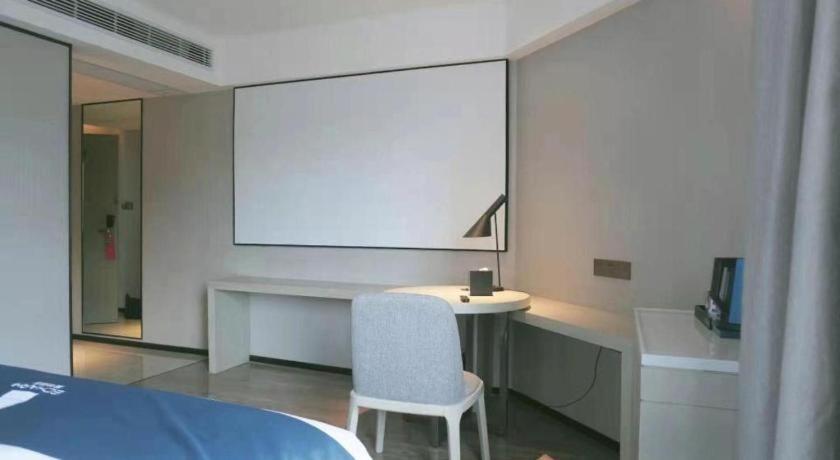 Echarm Hotel Wuzhou Wangcheng Plaza Longmumiao Sanzongfu エクステリア 写真